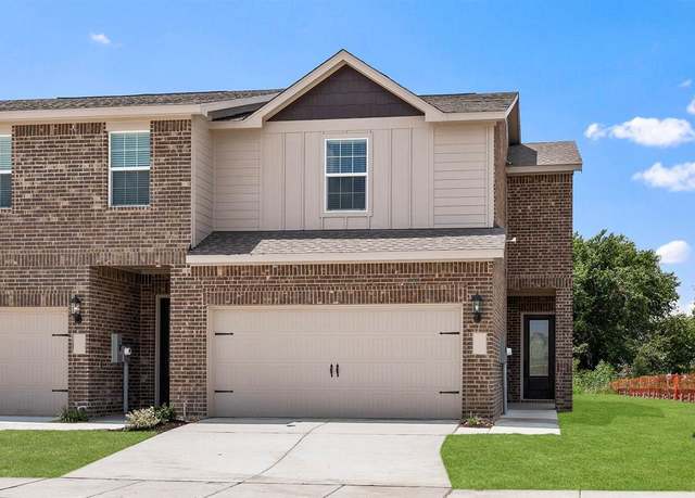 Property at 497 Mb's Way, Pilot Point, TX 76258, 4 beds, 2.5 baths