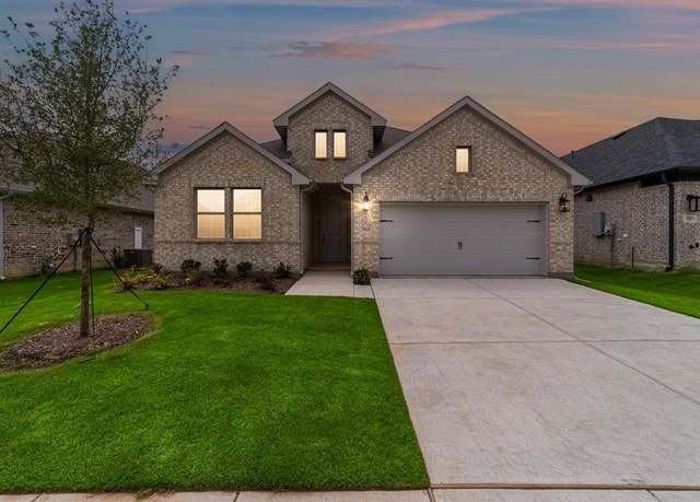 Property at 3616 Hickory St, Sherman, TX 75092, 3 beds, 2.5 baths