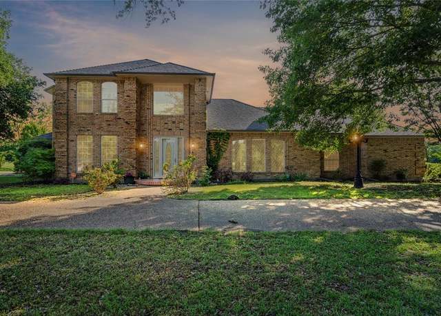 Property at 688 Kentwood Dr, Mclendon Chisholm, TX 75032, 4 beds, 2.5 baths