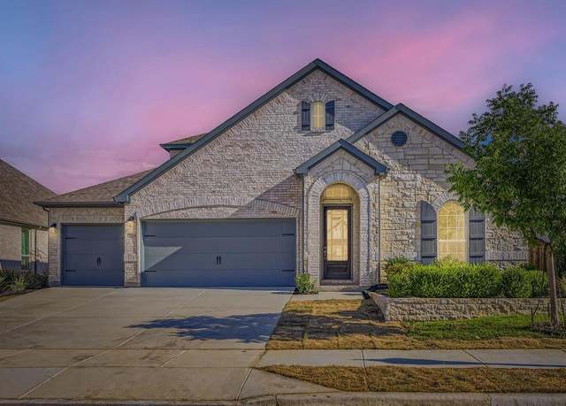 Property at 17204 Clover Dr, Celina, TX 75009, 3 beds, 4 baths