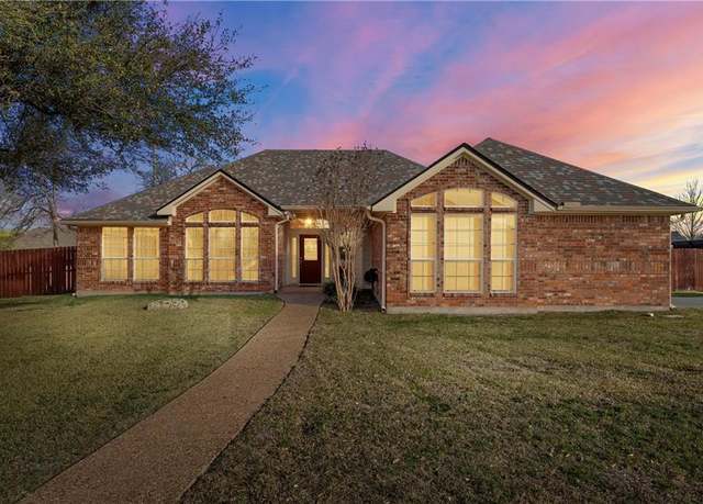 Property at 11212 Inverness Rd, Belton, TX 76513, 4 beds, 2 baths