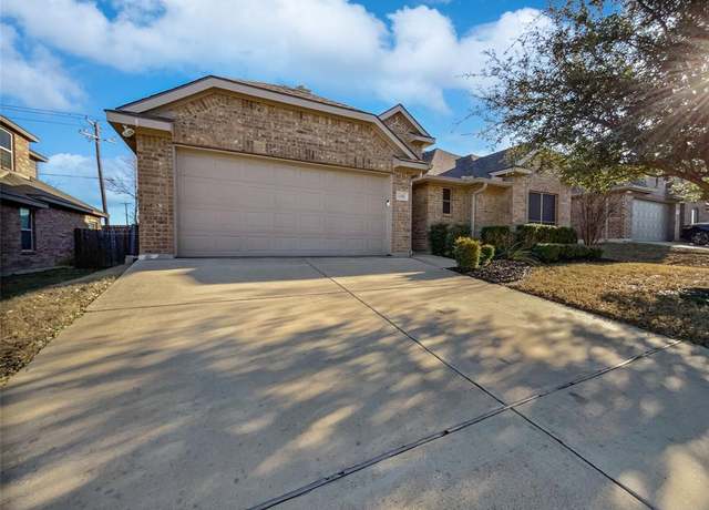 Property at 1608 Cowtown Dr, Mansfield, TX 76063, 3 beds, 2 baths