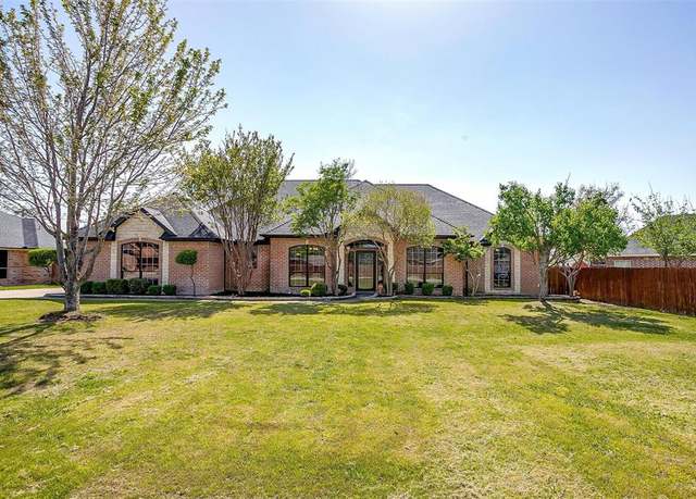 Property at 909 Alconberry Dr, Crowley, TX 76036, 3 beds, 2 baths