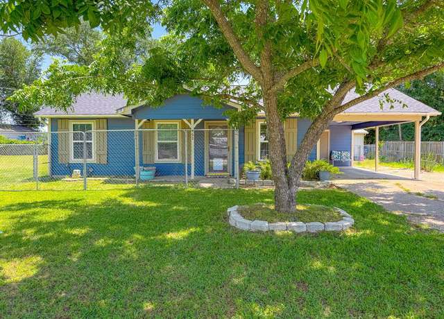 Property at 462 Anderson Ln, Fairfield, TX 75840, 3 beds, 2 baths