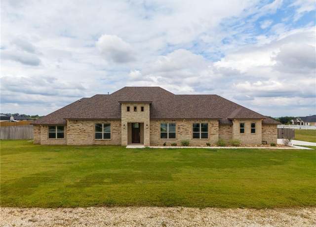 Property at 930 Inka Rd, Salado, TX 76571, 4 beds, 3 baths
