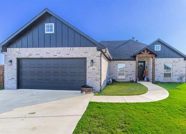 Property at 141 Palmer South Ct, Palmer, TX 75152, 4 beds, 2 baths