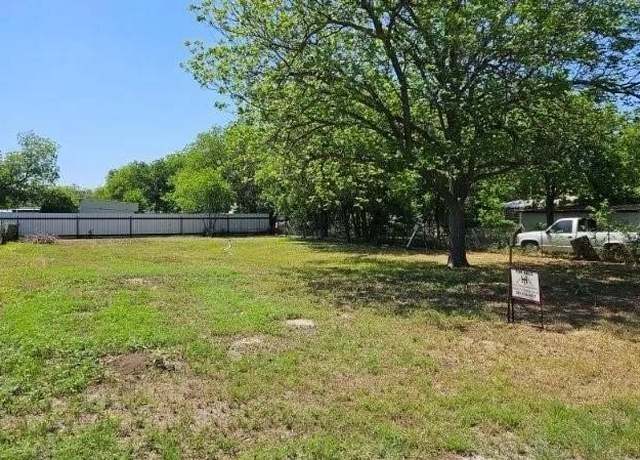 Property at 2114 S Neches St, Coleman, TX 76834