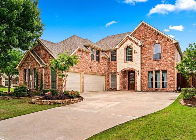Property at 1601 Thomas Ln, Carrollton, TX 75010, 4 beds, 3.5 baths