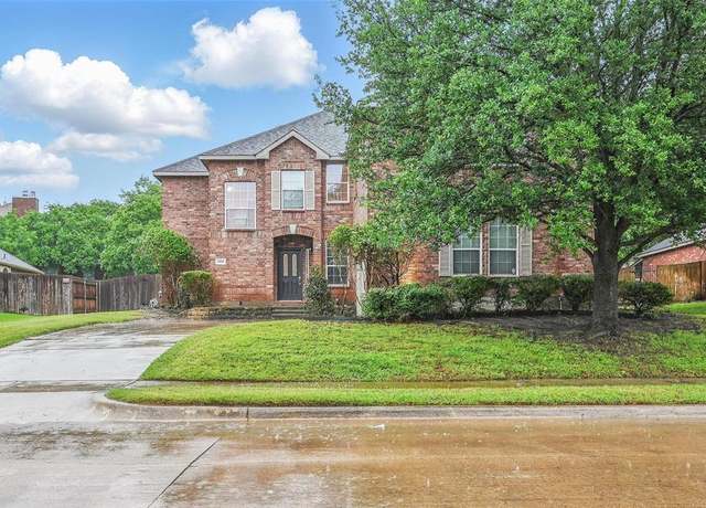 Property at 1405 Blue Gill Ln, Crowley, TX 76036, 4 beds, 2.5 baths