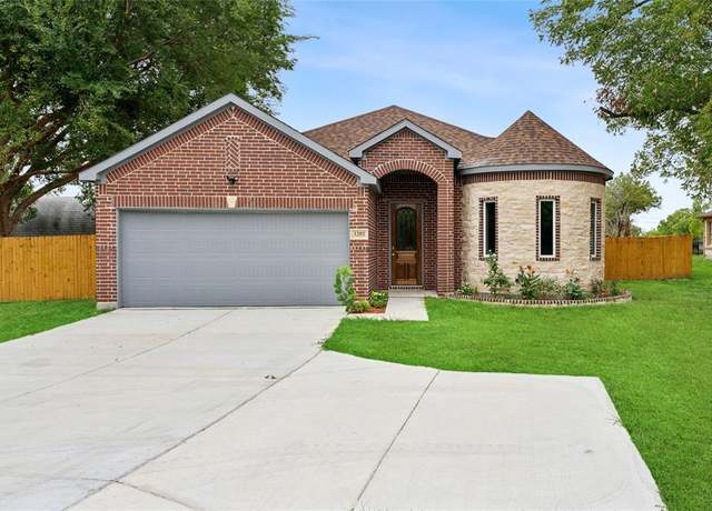 Property at 1202 Commerce Dr, Greenville, TX 75401, 4 beds, 2 baths