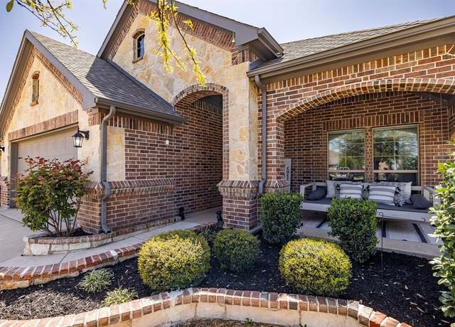 Property at 6001 Scottsdale Ln, Fort Worth, TX 76179, 3 beds, 2 baths