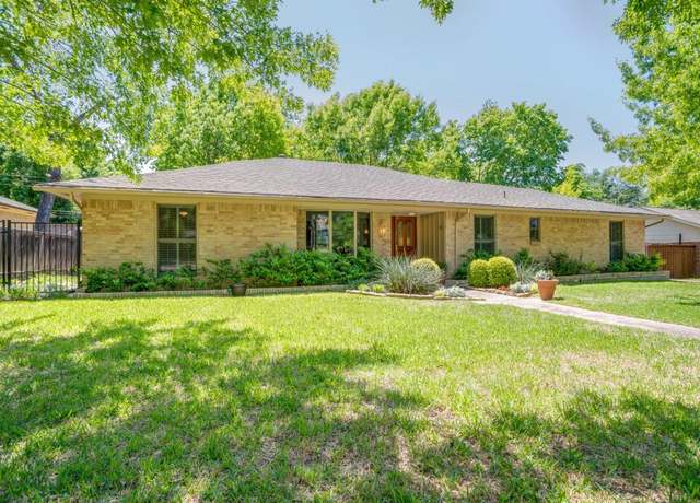 Property at 4262 Royal Ridge Dr, Dallas, TX 75229, 3 beds, 2.5 baths