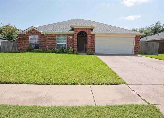 Property at 417 Reagan Ln, Burleson, TX 76028, 4 beds, 2 baths
