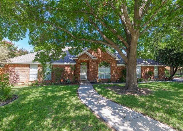 Property at 203 Lori Ln, Brownwood, TX 76801, 3 beds, 2 baths