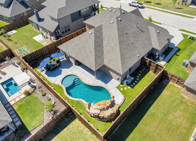 Property at 1233 Altuda Dr, Forney, TX 75126, 4 beds, 3.5 baths