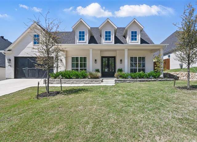 Property at 1109 Mountain View Dr, Weatherford, TX 76087, 4 beds, 3 baths