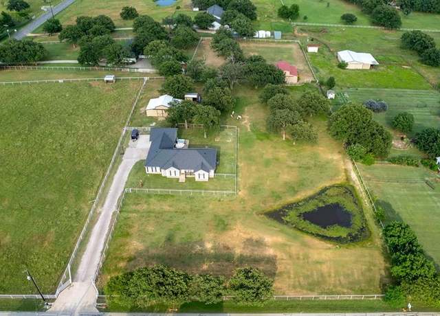 Property at 175 Porter Rd, Bartonville, TX 76226, 4 beds, 3 baths