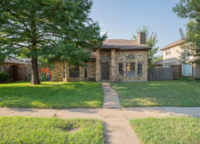 Property at 11805 Eloise Dr, Balch Springs, TX 75180, 3 beds, 2 baths