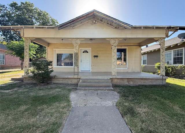 Property at 2206 Chestnut Ave, Fort Worth, TX 76164, 2 beds, 1 bath
