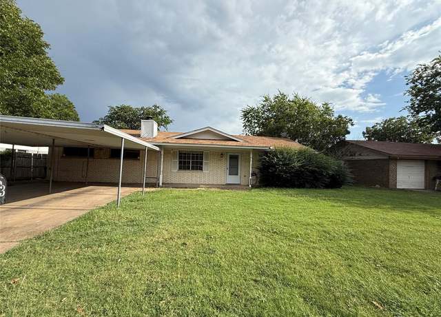 Property at 2603 SE 4th St, Mineral Wells, TX 76067, 3 beds, 2 baths
