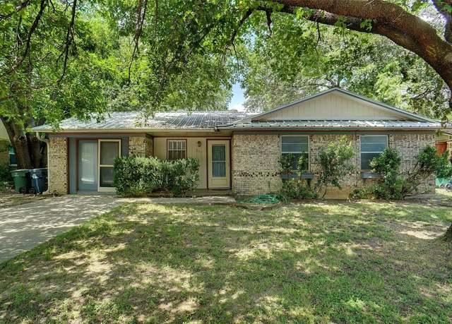 Property at 215 Bluebird Cir, Denton, TX 76209, 3 beds, 1.5 baths