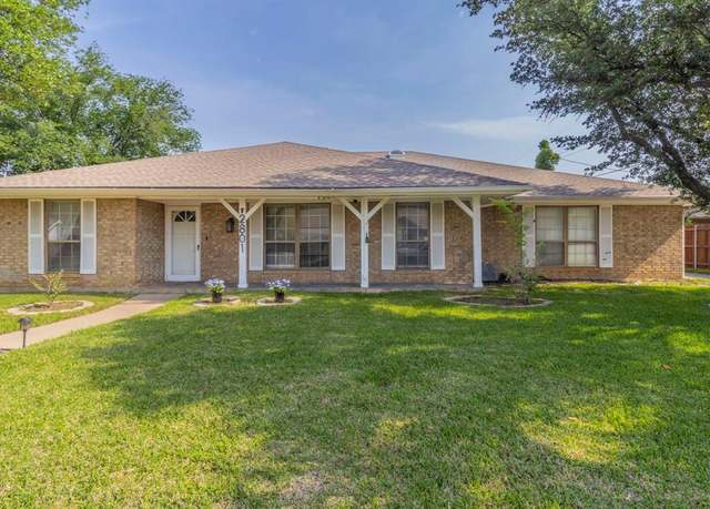 Property at 2801 Peachtree Ln, Pantego, TX 76013, 5 beds, 3 baths