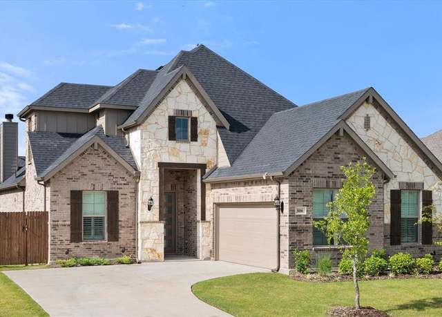 Property at 806 Monza Dr, Midlothian, TX 76065, 4 beds, 2.5 baths