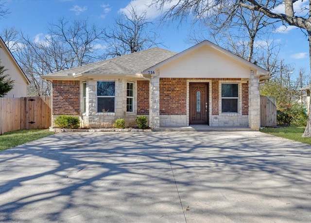 Property at 716 N Harrison Ave, Sherman, TX 75090, 3 beds, 2 baths