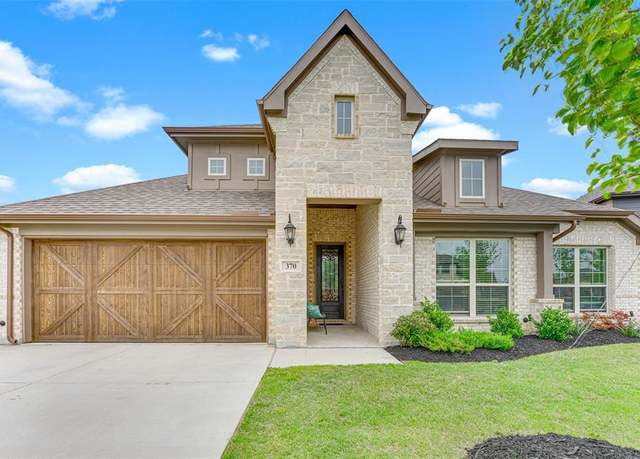 Property at 370 Stone Hollow Dr, Ferris, TX 75125, 4 beds, 2.5 baths