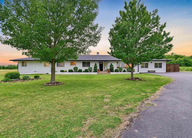 Property at 3300 Rex Cruse Dr, Sherman, TX 75092, 4 beds, 3.5 baths