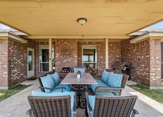 Property at 9116 Arlene Dr, White Settlement, TX 76108, 3 beds, 2 baths