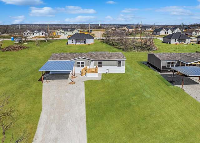 Property at 215 Overland Trl, Bridgeport, TX 76426, 4 beds, 2 baths