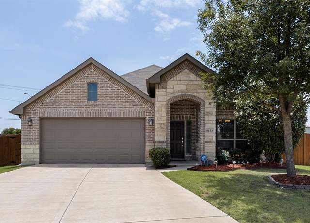 Property at 2133 Blakely Ct, Fort Worth, TX 76134, 3 beds, 2 baths