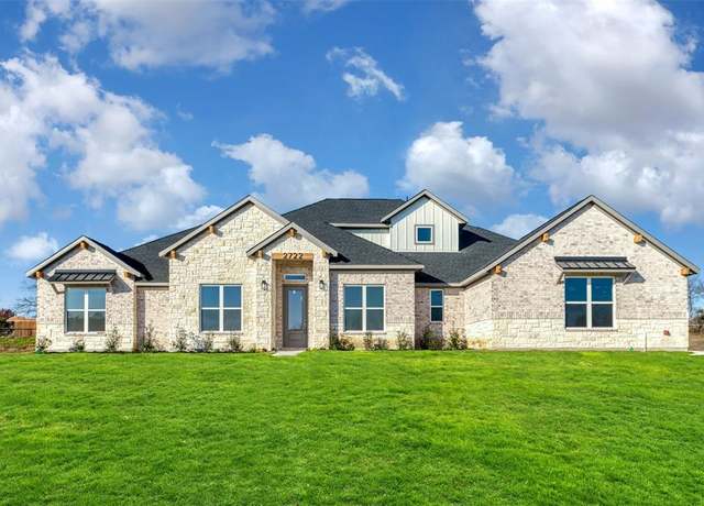 Property at 2722 Eastridge Blvd, Princeton, TX 75407, 5 beds, 2.5 baths