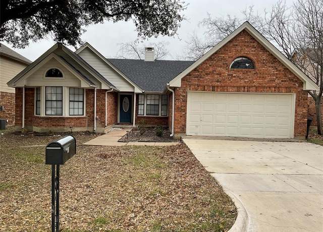 Property at 6003 Glenwood Dr, Arlington, TX 76017, 3 beds, 2 baths