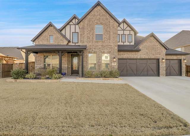 Property at 1900 Cedar Bluff Pkwy, Mansfield, TX 76063, 5 beds, 4 baths