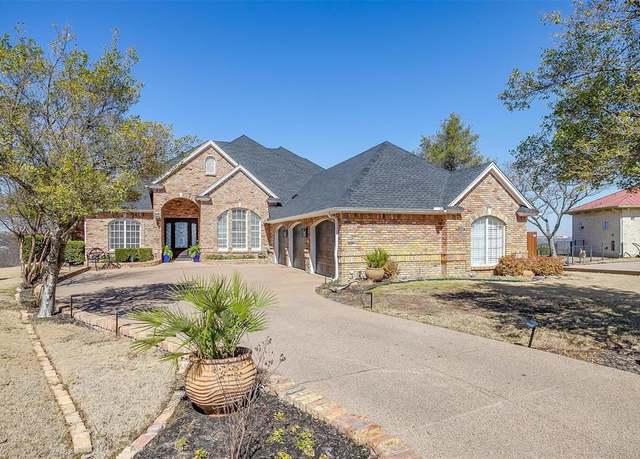 Property at 4409 Northview Ct, Fort Worth, TX 76008, 4 beds, 3 baths