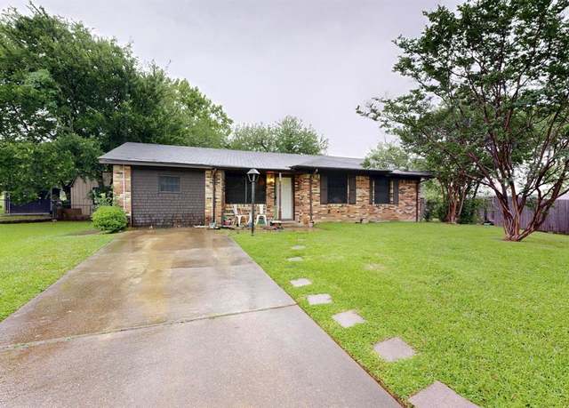 Property at 2422 Sue Cir, Mesquite, TX 75149, 3 beds, 1.5 baths