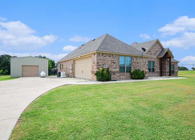 Property at 1602 Jay Bird Ln, Springtown, TX 76082, 3 beds, 2 baths