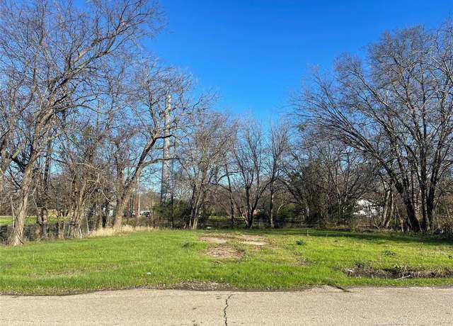 Property at 250 W Marshall St, Cooper, TX 75432
