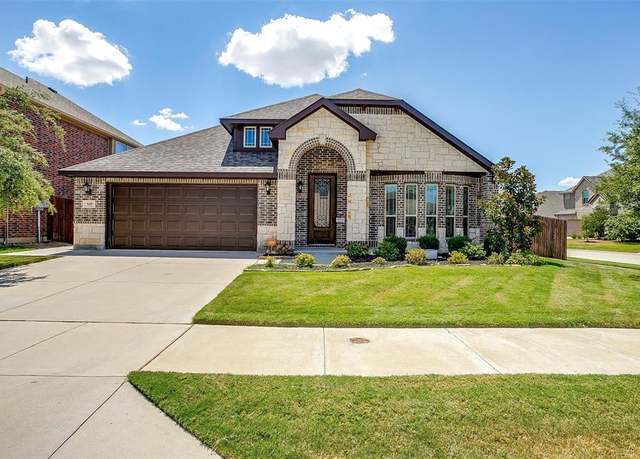 Property at 549 Wilder Ln, Fort Worth, TX 76131, 4 beds, 2 baths