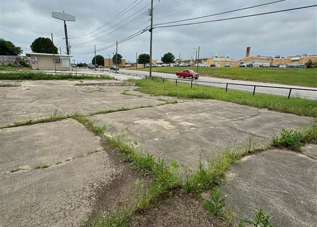 Property at 6110 E Belknap St, Haltom City, TX 76117