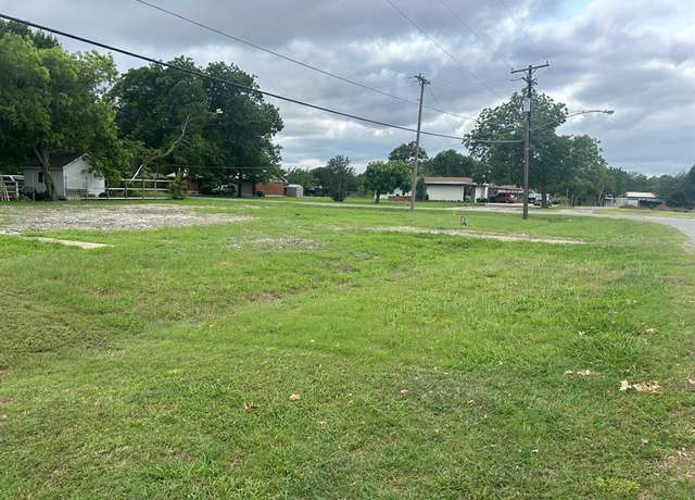 Property at 413 W 3rd St, Anna, TX 75409