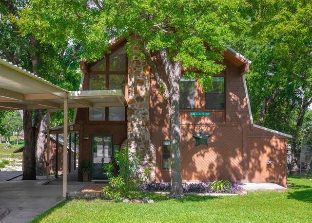 Property at 206 Center Dr, Brownwood, TX 76801, 4 beds, 2 baths