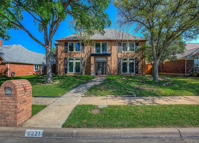 Property at 2221 Canyon Trl, Carrollton, TX 75007, 4 beds, 2.5 baths