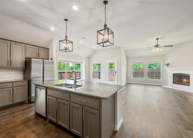 Property at 2627 Askern Ct, Grand Prairie, TX 75052, 4 beds, 2 baths