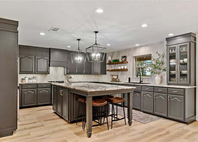 Property at 359 County Road 1275, Clarksville, TX 75426, 3 beds, 2.5 baths