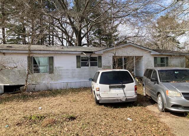 Property at 100 Maplewood Dr, Haughton, LA 71037, 3 beds, 2 baths