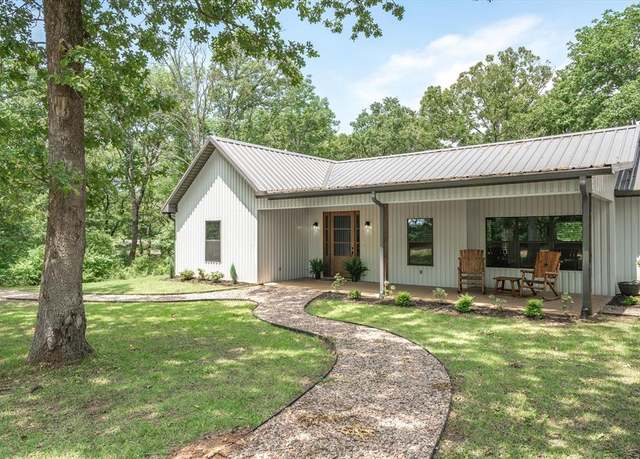 Property at 10500 County Road 1205, Athens, TX 75751, 3 beds, 2.5 baths