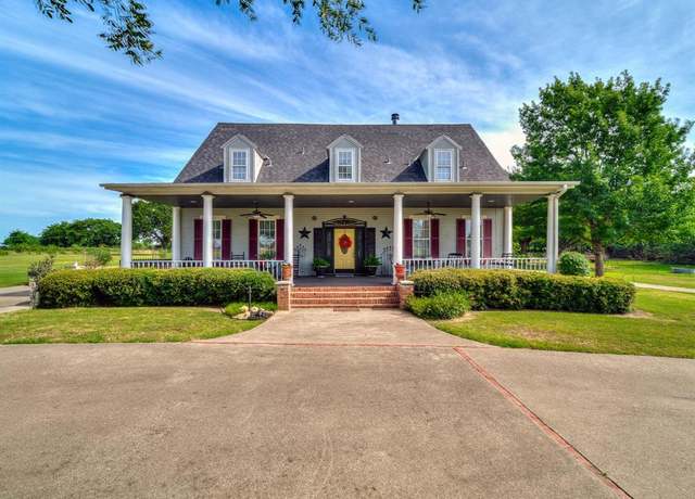 Property at 1275 Old Reno Rd, Reno, TX 76082, 4 beds, 4.5 baths